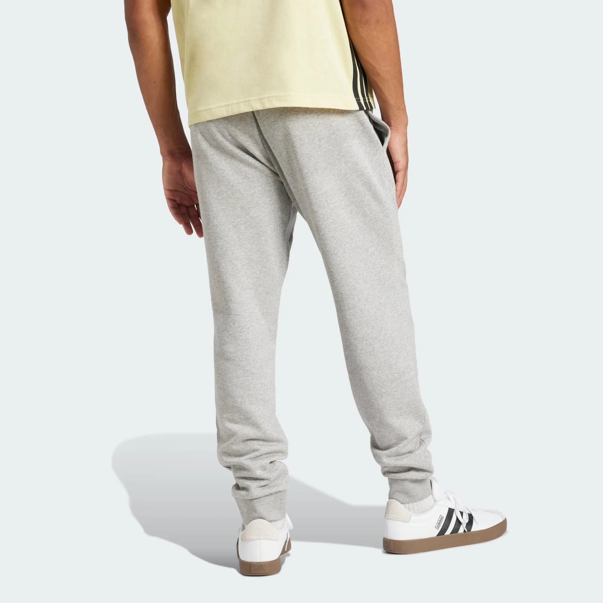 ADIDAS MEN'S ESSENTIALS FEELCOZY FLEECE GREY SWEATPANT