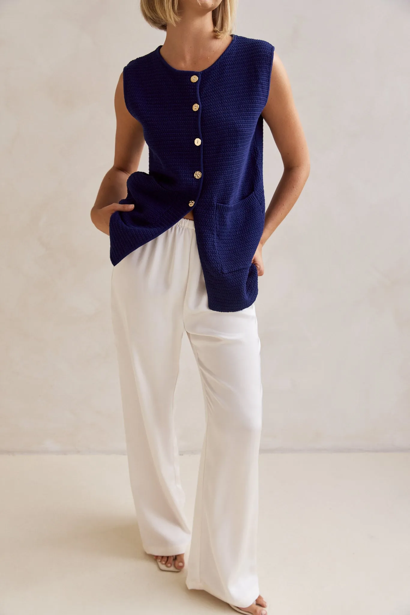 Freja Knit Vest (Navy)