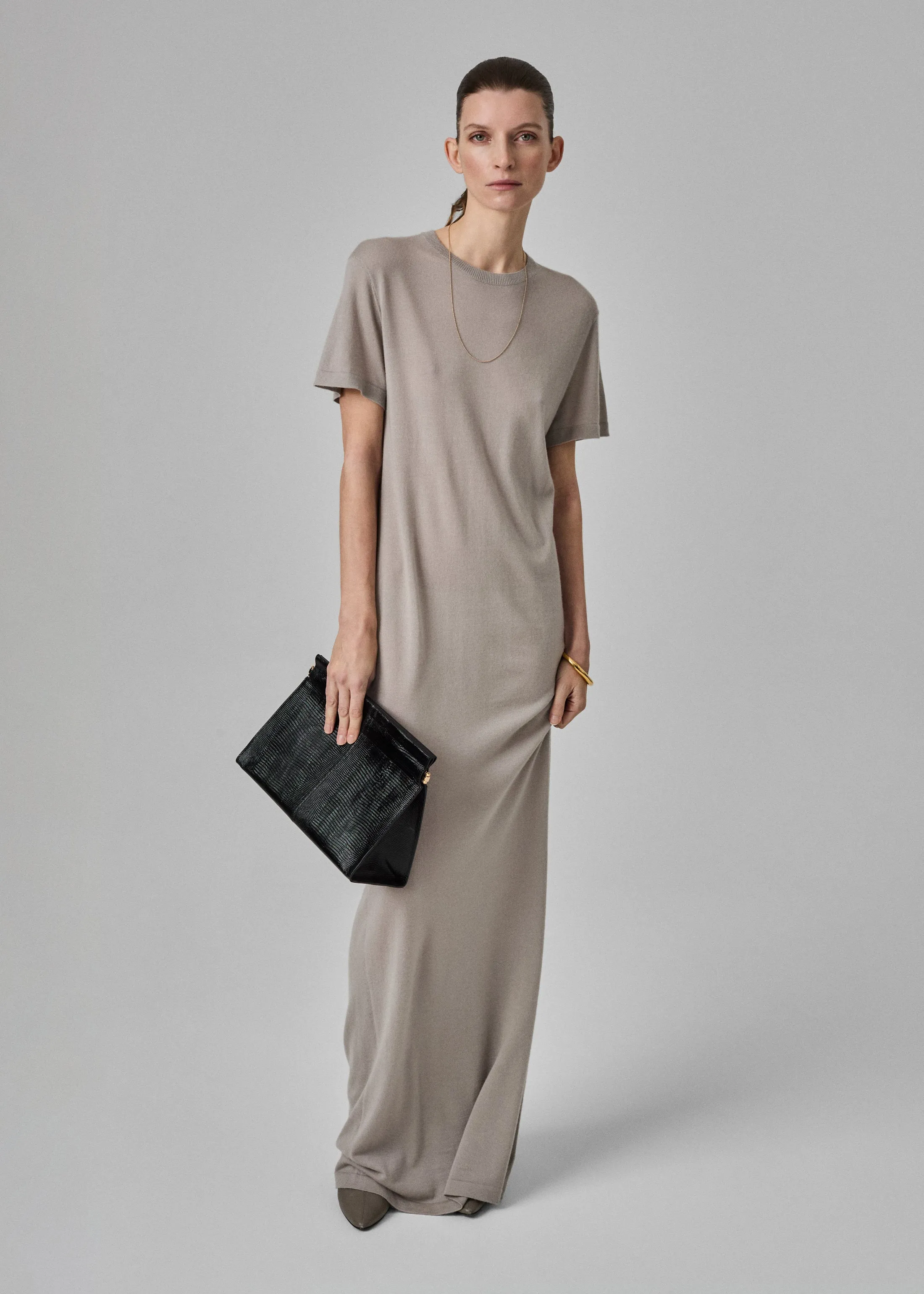 T-Shirt Dress in Fine Cashmere - Stone